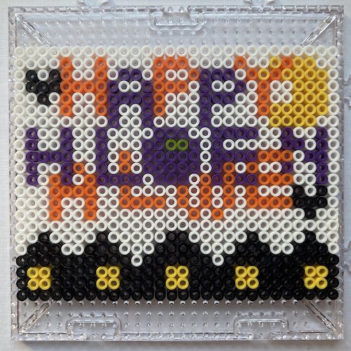 アイロンビーズでハロウィンのかざりをつくろう