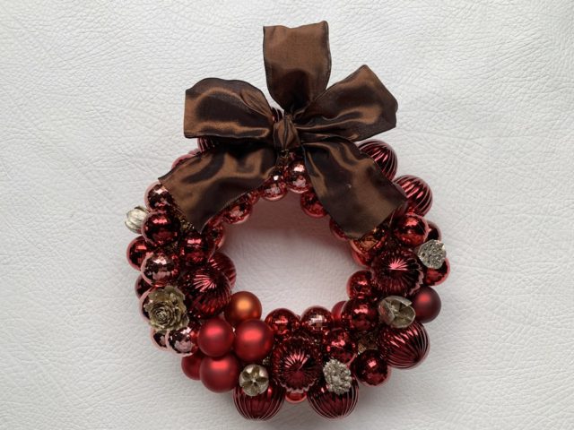 手作りできる！簡単クリスマスリースの作り方とおすすめのおしゃれなクリスマススワッグminneとものづくりと