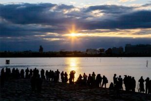 関西 海 日の出スポットTikTok