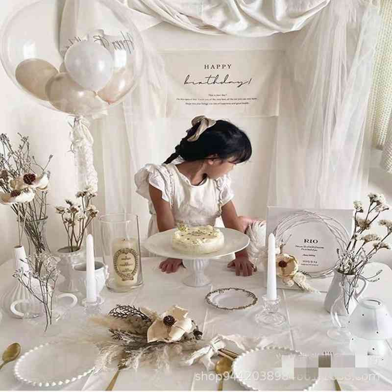 誕生日の飾り付けアイデア20選♪テーマカラー別でおしゃれに飾る！2ページ目- macaroni