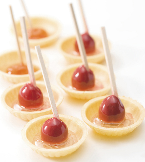 岩手の祭り屋台に並んでいた「黄色とピンクの丸いやつ」 謎のローカル菓子「たぐりあめ」ってナニモノ？ 全文表示 Jタウンネット