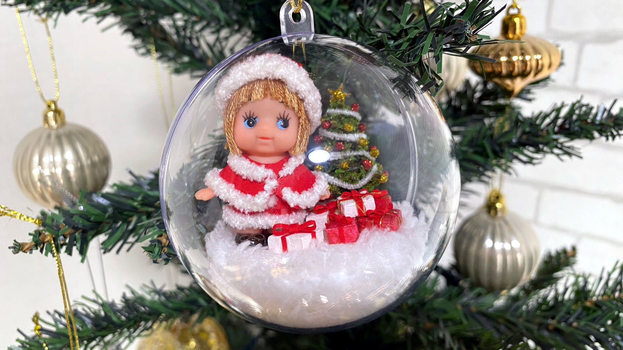 ワイヤーに通すだけ！オーナメントボールで作る超簡単クリスマスリースレシピフラワーエデュケーションジャパン