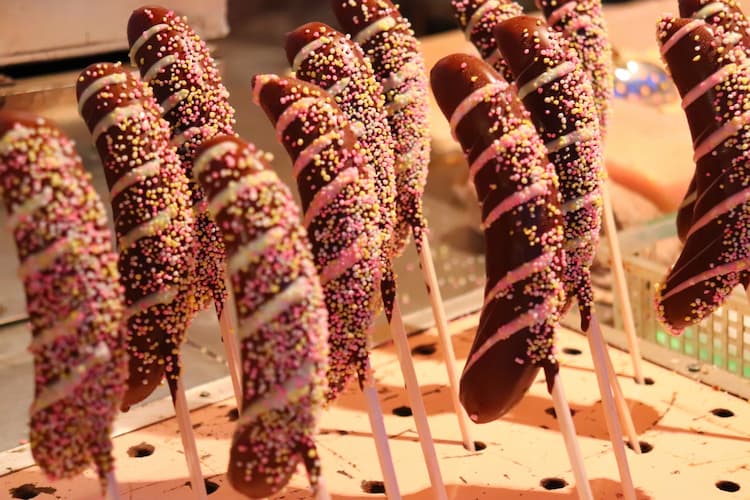 学園祭の出し物一覧！難易度や費用を徹底解説│ガクセイ協賛