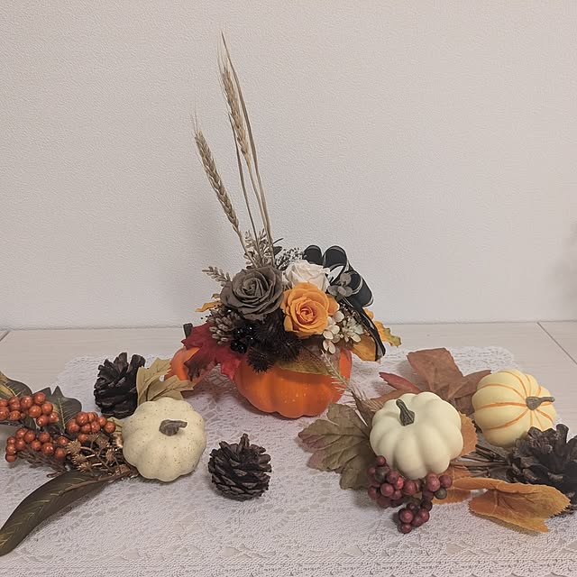 ハロウィン プリザーブドフラワー オレンジ 赤 フラワーアレンジ フラワーギフト ハロウィンギフト フラワーアレンジメント ケース入り 誕生日プレゼント お祝い 新築祝い 引越祝い ハロウィン ハロウィン雑貨 ハロウィン置物 退職祝い 記念日 結婚祝い ギフト