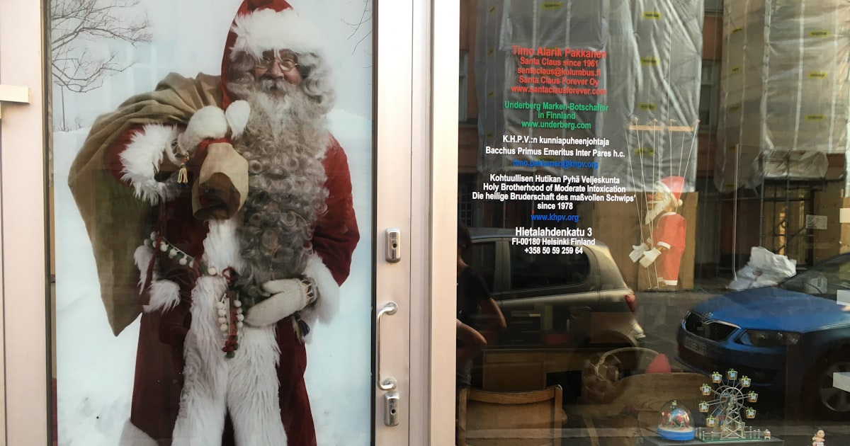 クリスマスはサンタクロースがサーフィン！？話題の映像集SURF LABOサーフィンの総合情報配信サイト