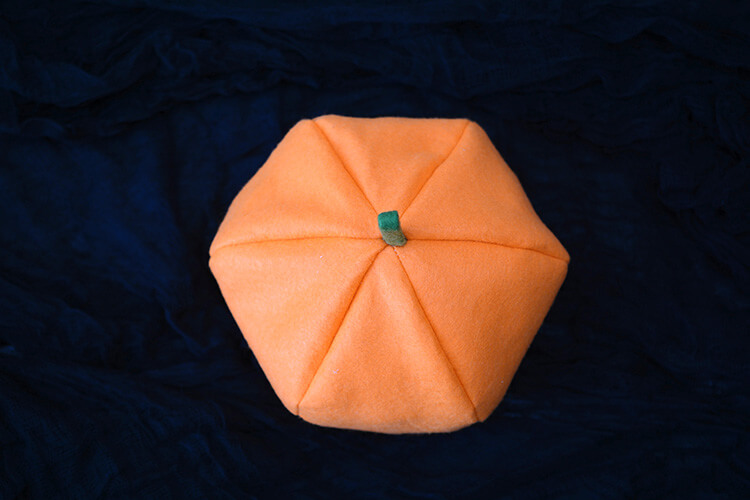 ハロウィンの魔女帽子を１００円均一のフェルトで作りました！かふぇとまなびLittle Forest