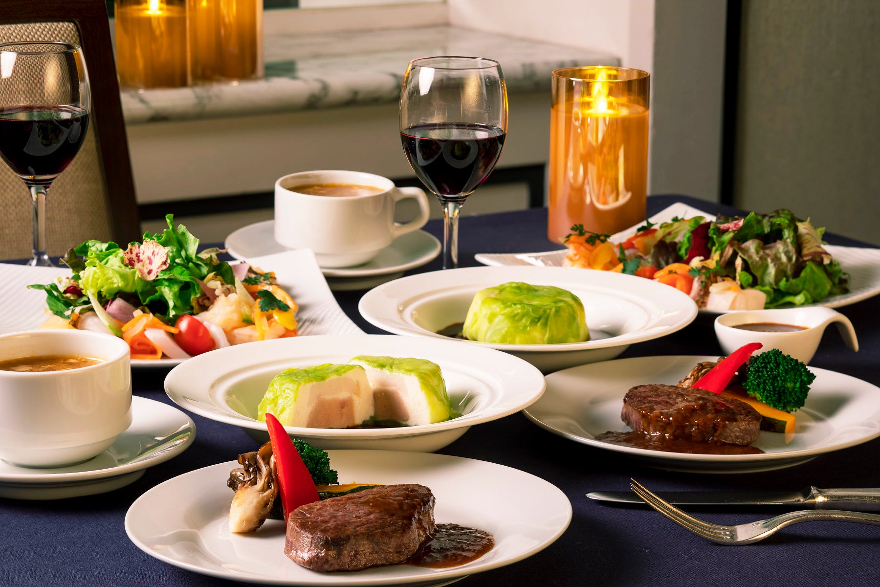 おうちで記念日ディナーの写真素材72752435- PIXTA