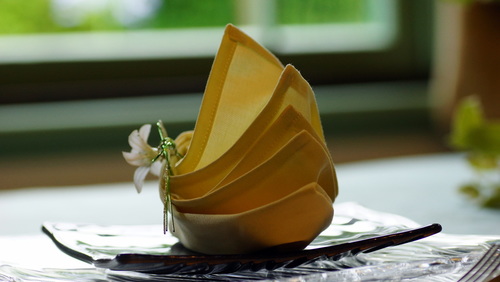 テーブルナプキンの折り方 11選！ 動画と写真で解説ホテル＆ブライダル バイト術接客業・飲食店の単発バイトアプリ バリプラ