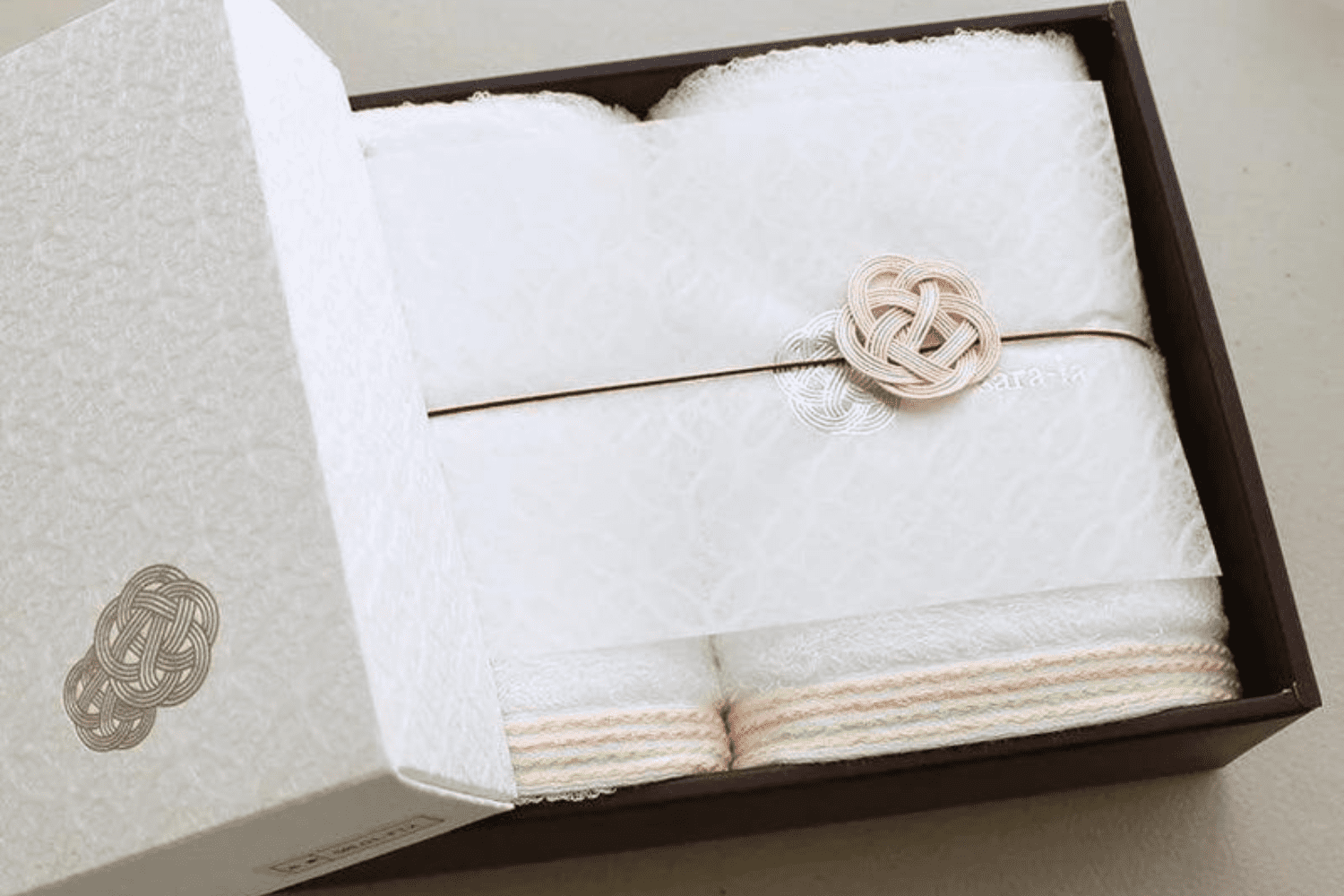 辛口ネット民からも人気の結婚式引き出物まとめmarry マリー