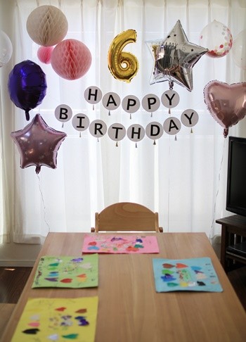 リボンカーテンの飾り付けデコレーションアイデア