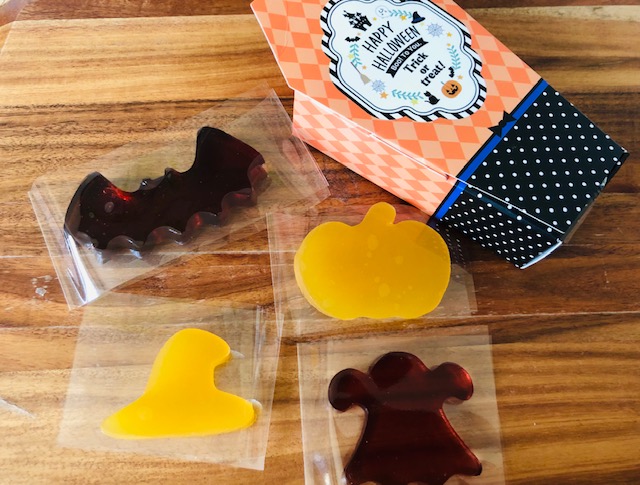 AmazonLEMESO ハロウィン お菓子袋 50枚 ラッピング 袋 小分け プチギフト キャンディ チョコレート 包装 配る用 バッグ 大量景品 プレゼント らっぴんぐ ふくろ ギフトバッグ お菓子入れ物ギフトバッグ・袋文房具・オフィス用品