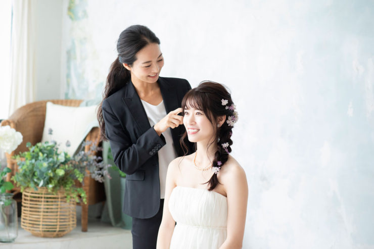 人気ブライダルヘアメイクアーティストDRESSY 公式 ウェディングドレス・ファッション・エンタメニュース
