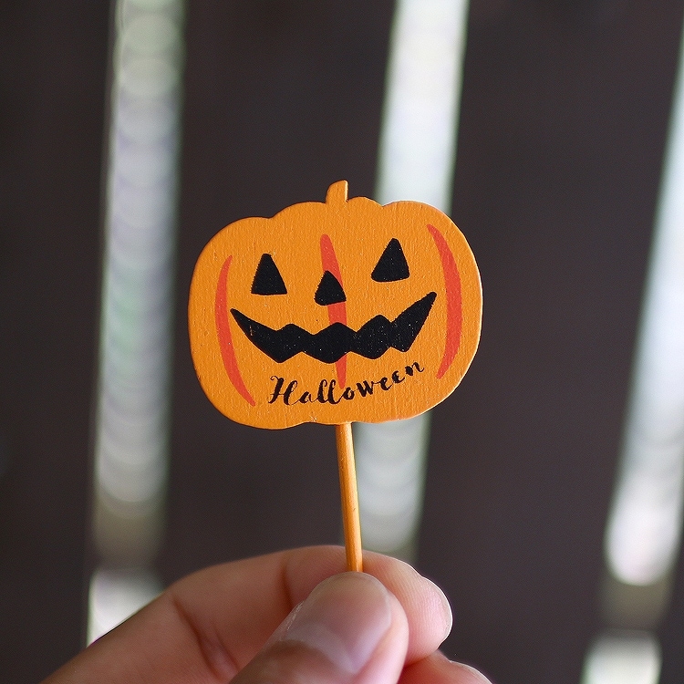 ハロウィン 光る LEDライト フレンズサイン 大きい 木製サイン ライトスタンド 木製看板 置物 カントリー雑貨 ガーデニング雑貨 玄関飾り 庭飾りディスプレイ LEDライト付きハロウィン木製ブロックサイン - ハロウィンの屋内装飾 魔女のライトアップ 木製サイン テーブル