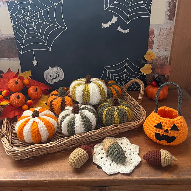 画用紙だけで作れる！ハロウィンの壁面装飾アイディア保育士を応援する情報サイト 保育と暮らしをすこやかに ほいくらし