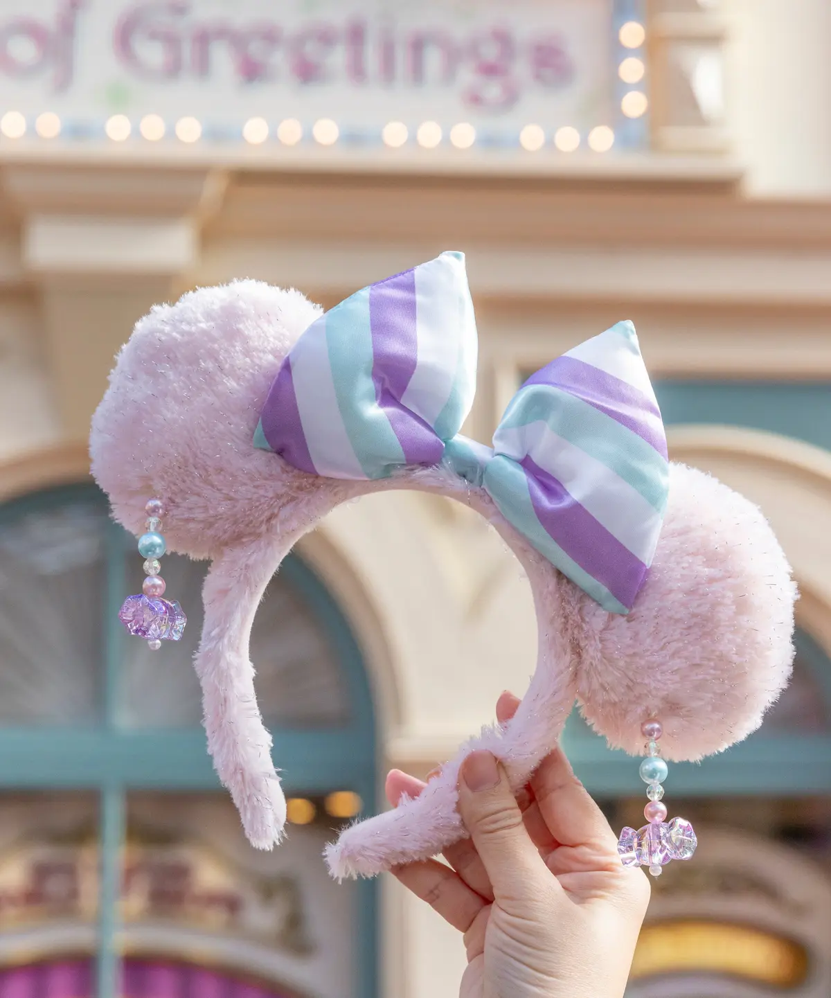 ディズニー ピンク カチューシャ 4人 お揃い コーデ