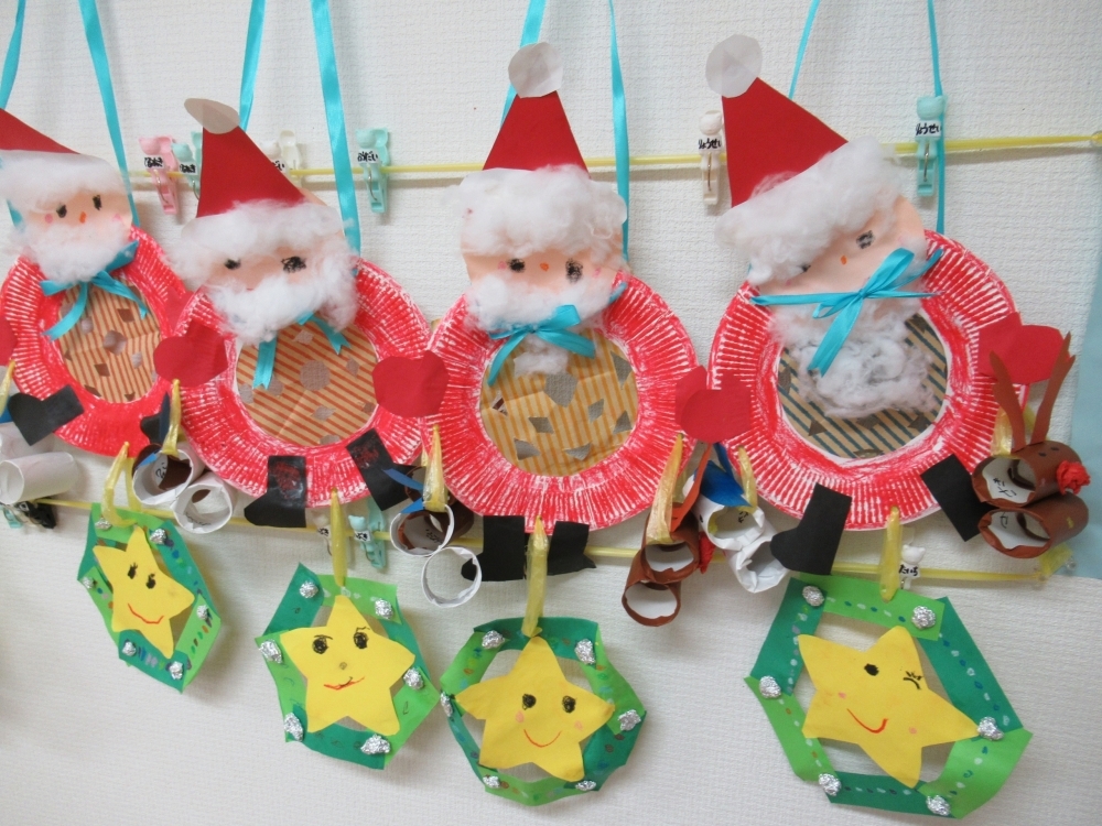 みんなの人気者！クリスマスに絶対作りたいサンタクロース製作HOKET MAGAZINE子ども向け工作・ワークショップ情報株式会社HOKET