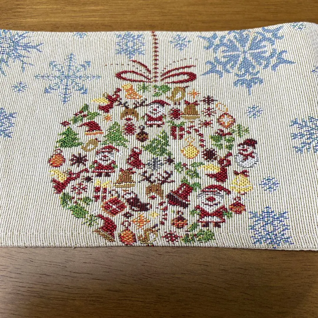 Amazon XMTAN長方形 テーブルクロス クリスマス飾り 布 テーブルカバー デスクマット ポリエステル繊維 マルチクロス 汚れ防止 耐熱耐久性 食卓カバー テーブルマット 家庭用 店舗用 クリスマス 撥水 防水 防油 撥水加工 おしゃれ 150*220cmテーブルクロス