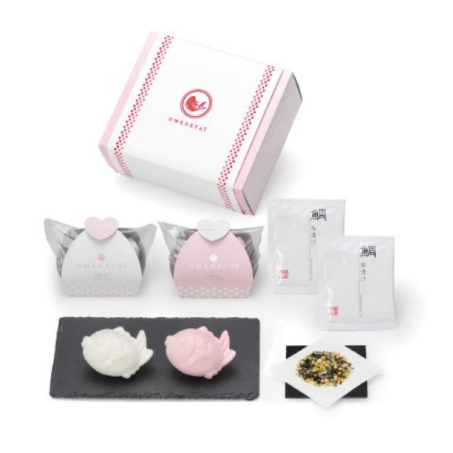 結婚式引き出物3品カード型のカタログギフトhikica++ ヒキカ