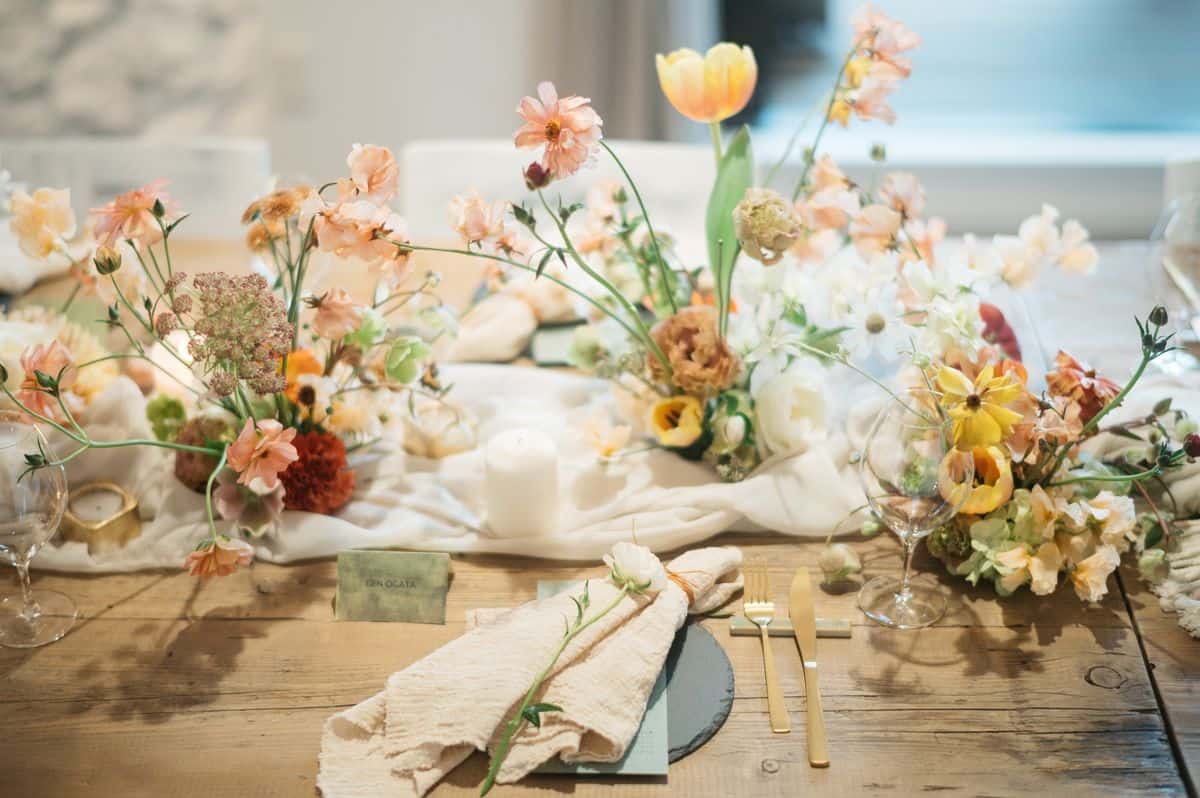 結婚式のテーブルコーディネート実例！おしゃれ空間を作ろう！ - ISSHINDO Bridal Blog