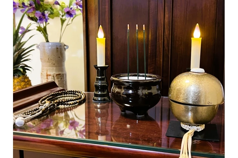 楽天市場 ◇ギフト対応について > 熨斗 のし の種類 業界一の情報量 >葬儀・法事・法要お供え お返し 志 >法事法要 霊祭召天記念 お供え お返し 年忌法要 式年祭：えびせんべい本舗 川仁