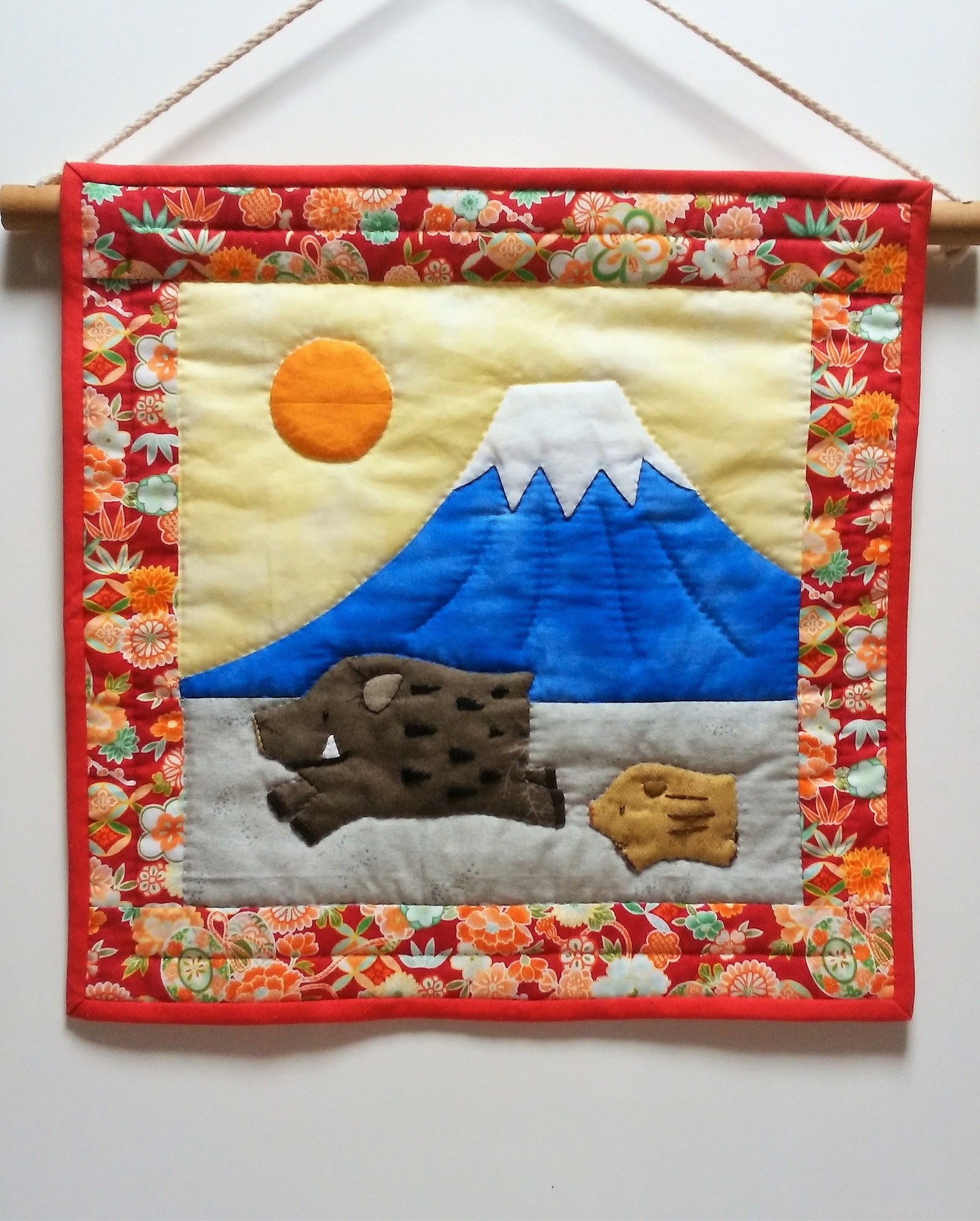 手作り押し絵のタペストリー『お正月』