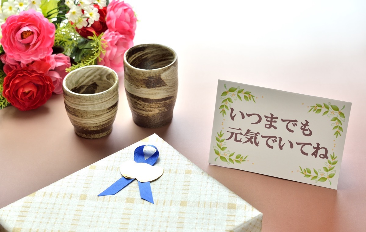 介護施設の敬老会で喜ばれる！プレゼントと出し物アイデア