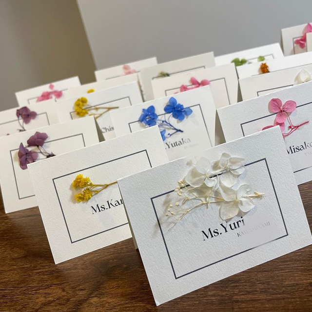 席札 デザイン一覧WEBで簡単手作り印刷 ココサブアテンドの席札：1ページ