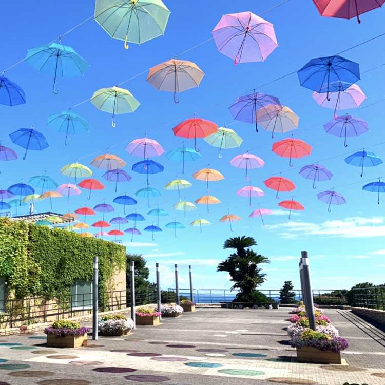 カラフルスポット部門大賞はアンブレラストリート！今が狙い目の色鮮やかな場所4選 映えスポットアワードMORE