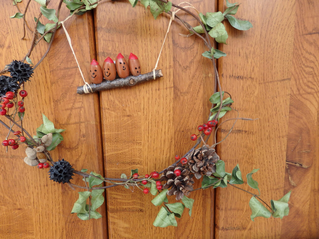 クリスマスリース製作 - やはた保育園