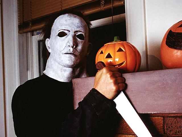 2025年最新！ USJのハロウィーン・ホラー・ナイトまるわかりガイド これを見れば今年初登場のホラーメイズから、ゾンビデダンスまでハロウィーン・ホラー・ナイトで体験できることが全部分かっちゃう✨今すぐ保存して、来場時の計画に役立ててくださいね！ もう体験した