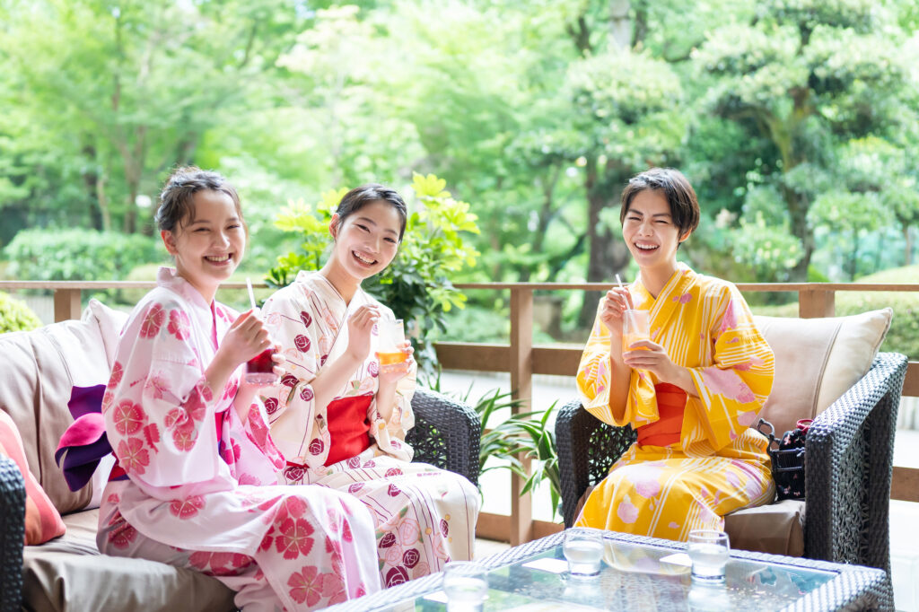 かどやホテルで浴衣着付け体験新宿のホテルなら新宿駅西口徒歩3分のビジネスホテル かどやホテル