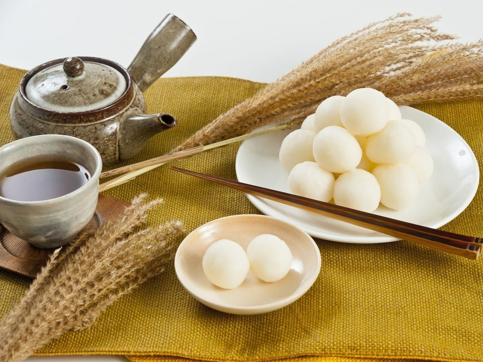 お月見のお供え物の意味とは？団子やススキの由来と正しい飾り方HANKYU FOOD おいしい読み物フード 食品・スイーツ 阪急百貨店公式通販HANKYU FOOD