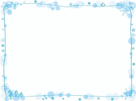 雪の降り積もる野原のフレーム＜冬・1月・雪だるま・積雪・椿・和・枠・デコレーション＞冬に使えるフレーム素材無料イラスト素材TemplateBox