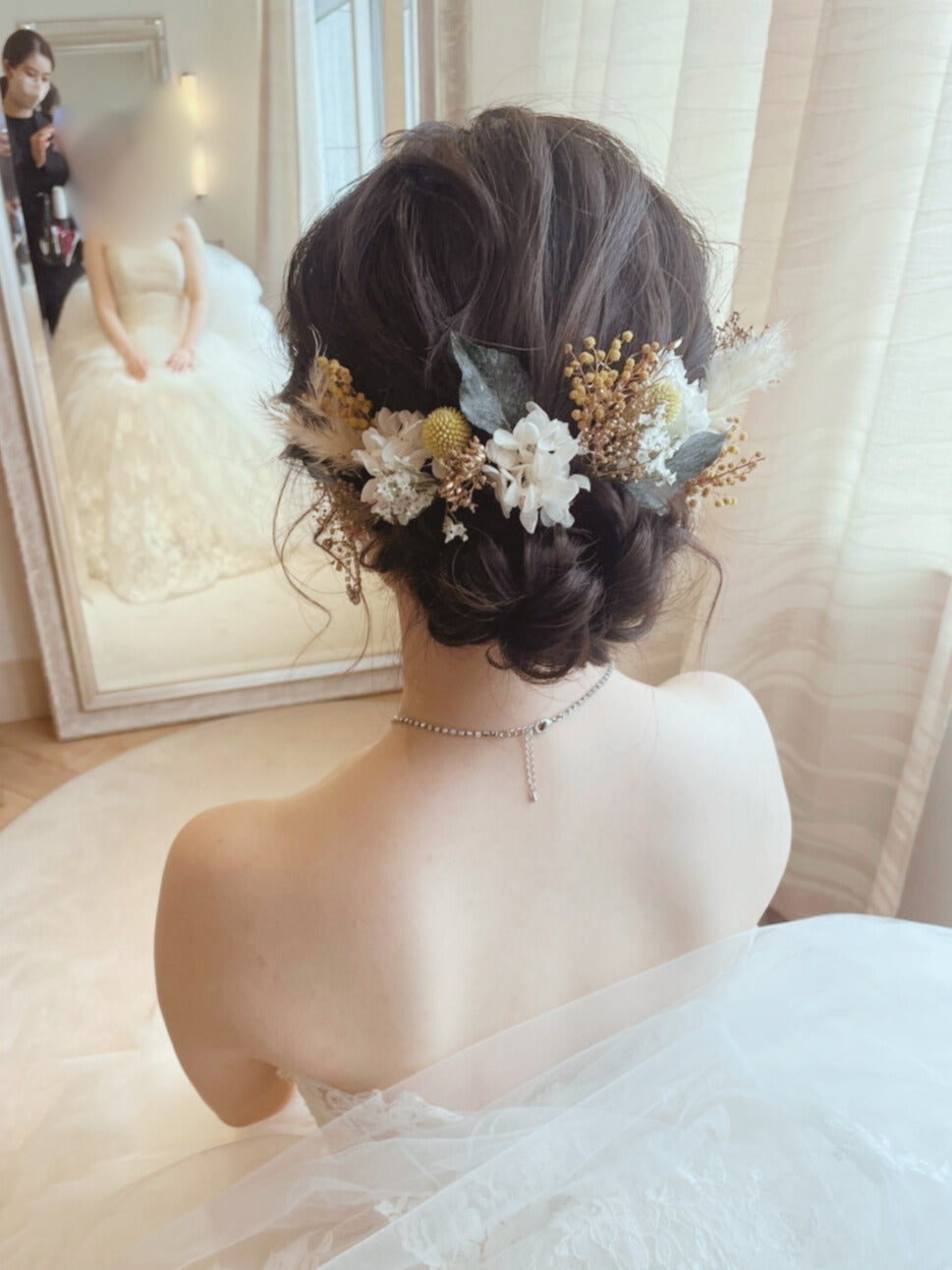 結婚式のヘアメイクを持ち込みで依頼したい！メリット・デメリットを解説ブラプラヒトとは違う結婚式・フォトウェディングを