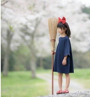 2023 窪塚家 Halloween🎃 我が家の伝統ハロウィン家族写真、今年は 魔女の宅急便 🐈‍⬛🧹❤️💫 娘 キキ🎀 愛流 とんぼ👓夫 キキのお父さん👨🏻 オキノさん私 キキのお母さん👩🏻 コキリさん📸 by @hoshina1987 毎年ありがとう🙏❤️✨・2023窪塚