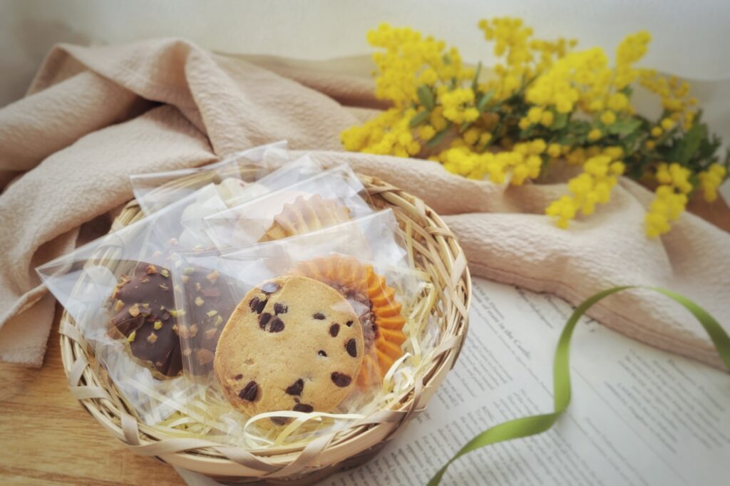 100本から受付 祭りうちわポリうちわ レギュラーサイズ4種類団扇お祭り神社縁日大会試合浅草ギフト