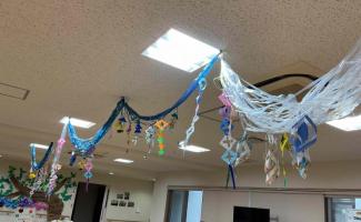 七夕装飾 七夕笹飾り2段センター W60cm店内装飾 飾り 店舗ディスプレイ 季節の飾り 夏の装飾 天井飾り : 販促イベント屋 - 通販 -Yahoo!ショッピング