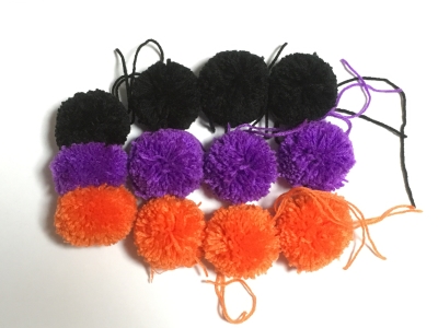 ハロウィンリースを手作り♪毛糸のポンポンを使った作り方紹介かんたん工作・折り紙☆選り好み