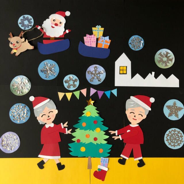 AH市川アネックス クリスマスツリーの飾り付けと、画用紙を貼り付けて作る壁画作成を行いました！公式 介護付有料老人ホームアズハイム