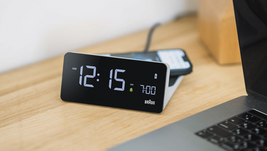 社会人向け 予算５万円クリスマスプレゼント🎁 こんにちは、22歳丸の内OLのkarinです🍒 仕事を頑張る彼へ贈りたい予算5万円のプレゼントを紹介します⛄️✨あげるからには絶対喜ばれたいっ🥺❤️ 悩める彼女さんはぜひチェックしてね🫶 ＊ー＊ー＊ー＊ー＊ー＊ー＊ー＊ー