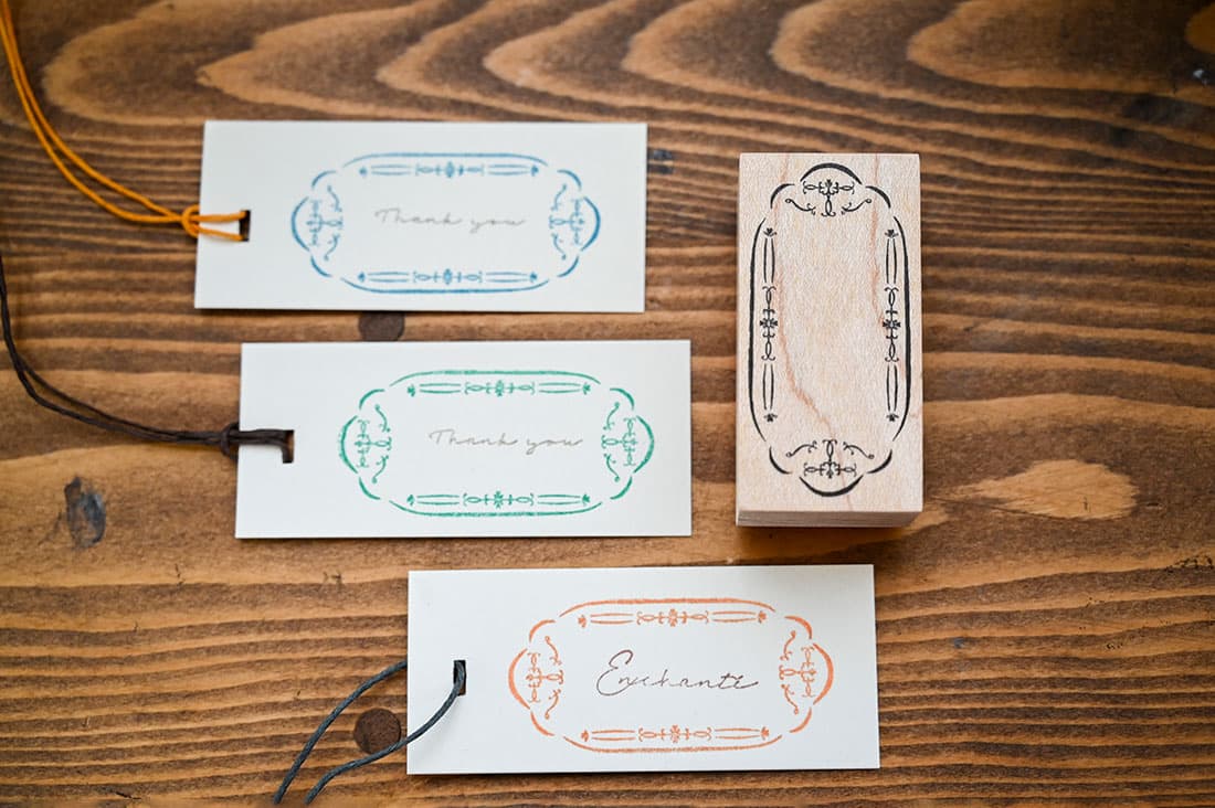 卒団メッセージボード明日は、娘さんの🏀の卒団式🌸セリア商品 などを使ってA4サイズのボードに写真やメッセージを貼ってコーチの皆さんにお礼の メッセージボードを作りました♡♡♡ 卒団式卒団式準備メッセージボード手作り100均グッズで手作り