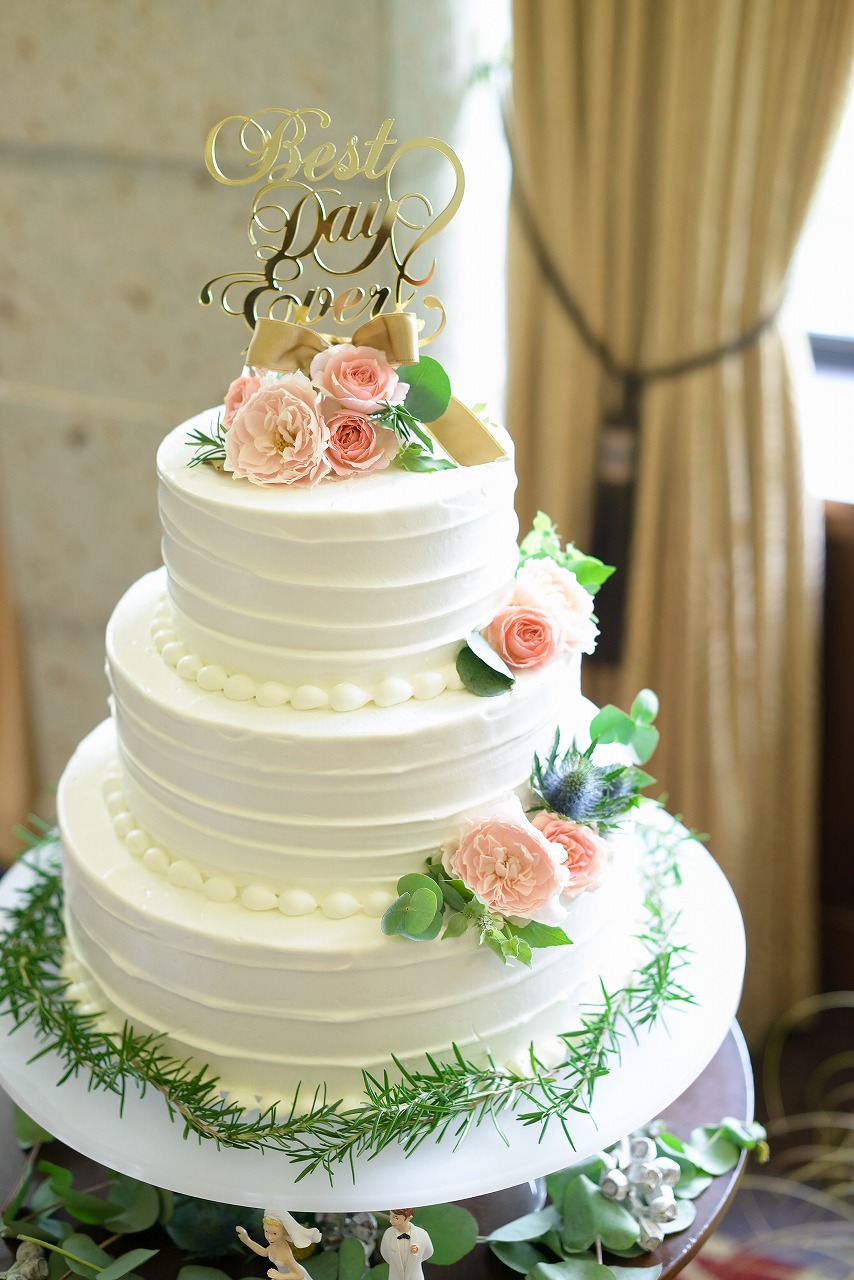 世界で一つ、あなただけのウェディングケーキをオンラインでオーダー。専任コンシェルジュとパティシエが特別な日を実現！株式会社イートクリエーターのプレスリリース