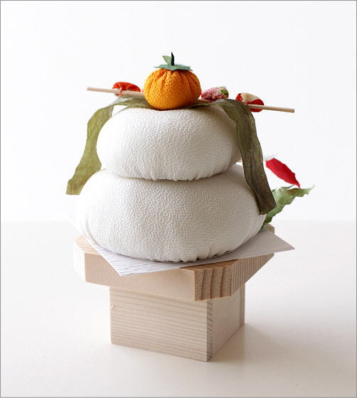 鏡餅の人気おすすめ16品！定番の餅タイプからガラス製などのおしゃれな置物タイプまでご紹介TrustCellar トラストセラー