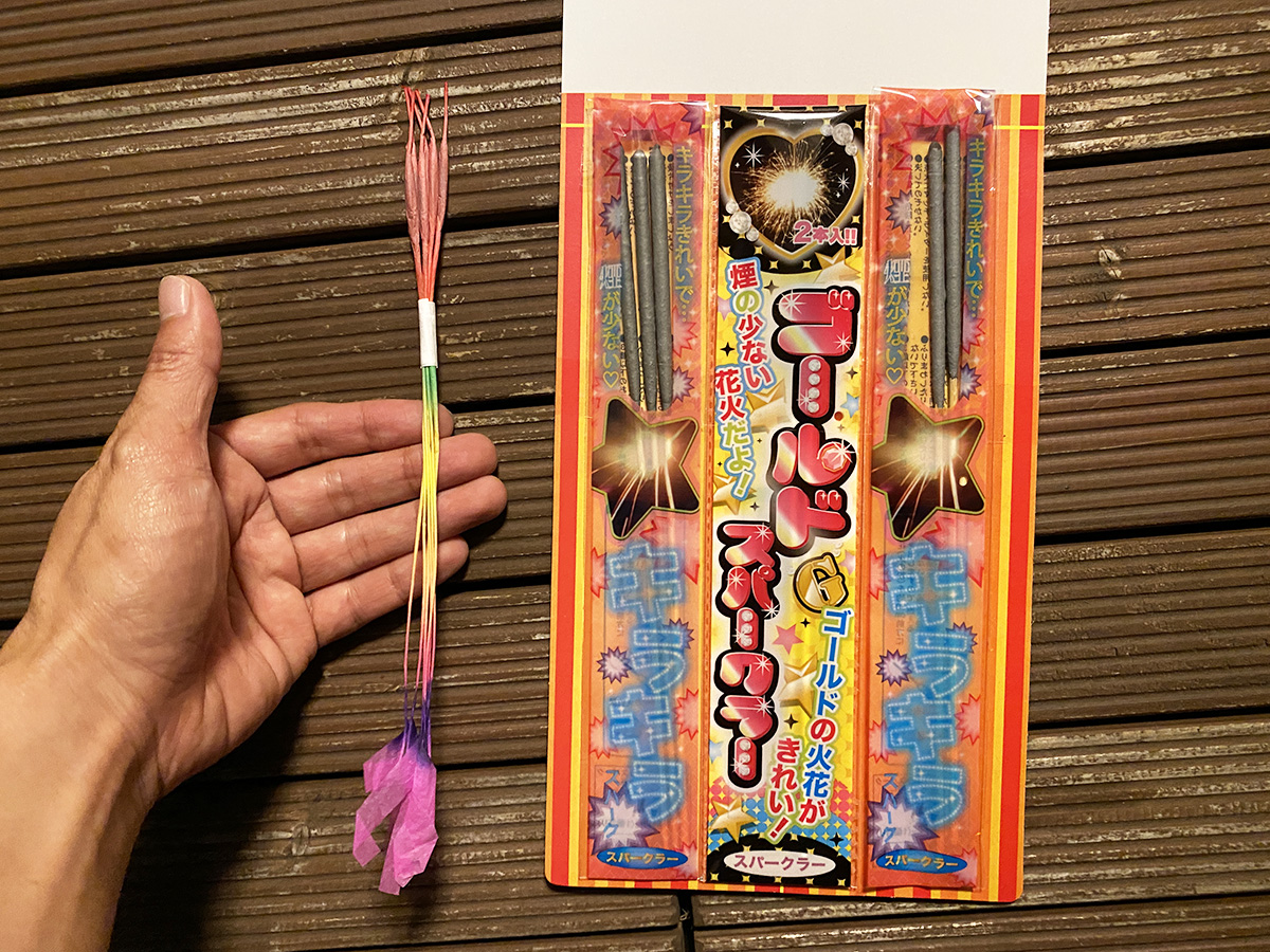 セリアからキャンプ商品折りたたみバケツ2.6ℓ youtube100均おすすめ商品紹介100均セリアキャンプTikTok