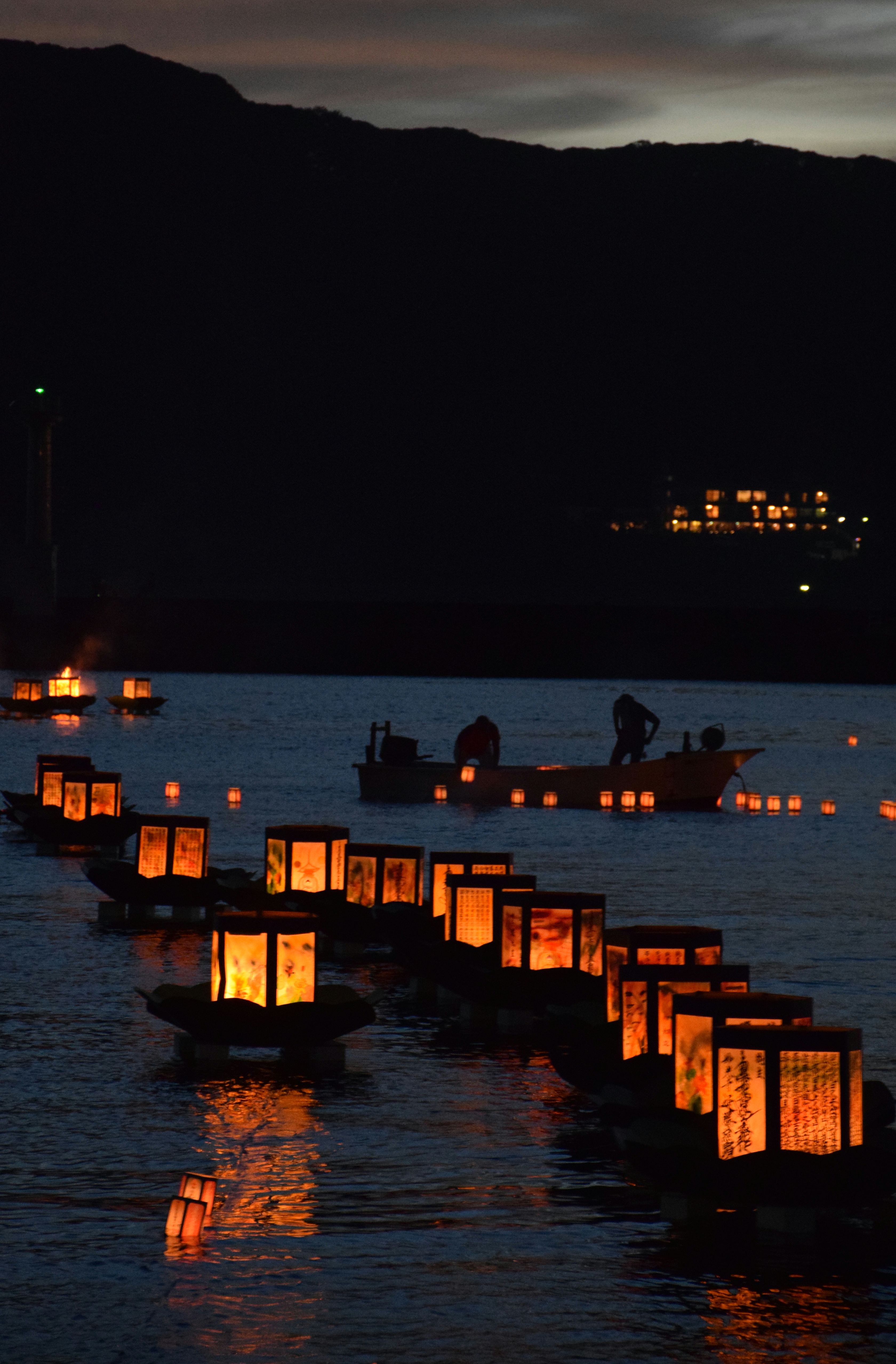 洗足池妙福寺「灯籠流し」