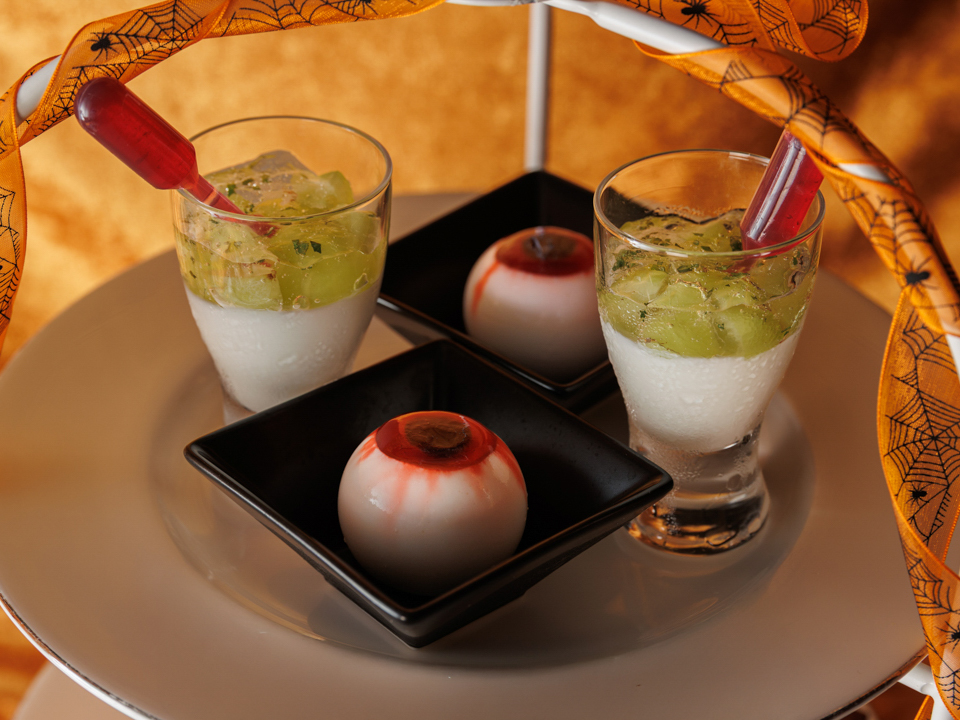 アンダーズ 東京のハロウィンアフタヌーンティー、悪魔や蜘蛛の巣モチーフのケーキやマカロン - E・レシピ 1 3ページ