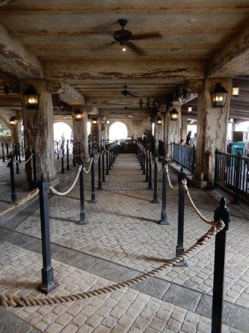 2024年 10年のロングランが遂に終結！東京ディズニーランド「ディズニー・クリスマス・ストーリーズ“フォンド・フェアウェル”」楽天トラベル