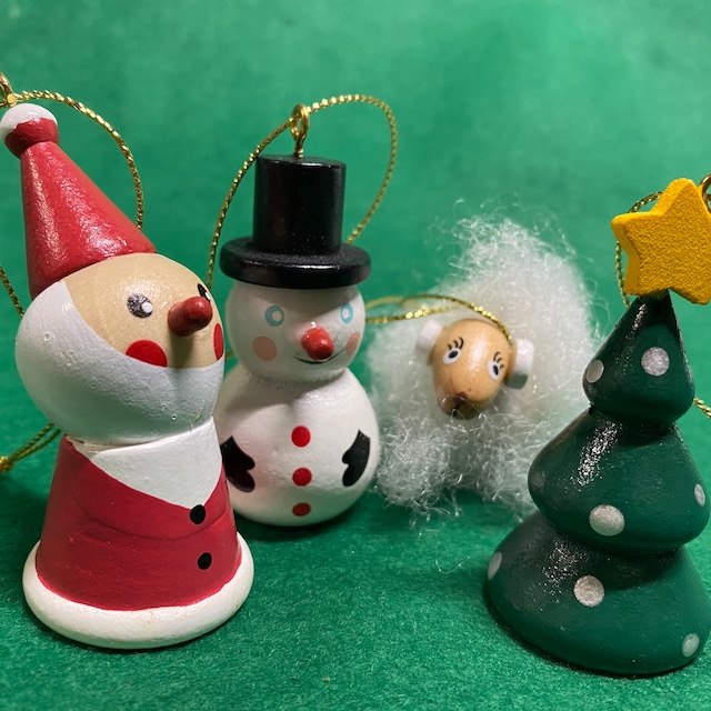 在庫限り 置物 クリスマスツリー 大小6個セット ミニ ミニチュア ツリー オーナメント シルバー グリーン 誕生日 飾り付け 室内 デコレーション装飾 メリークリスマス クリスマス用品 クリスマス松 木 可愛い かわいい 部屋飾りAiO ONLINE STORE