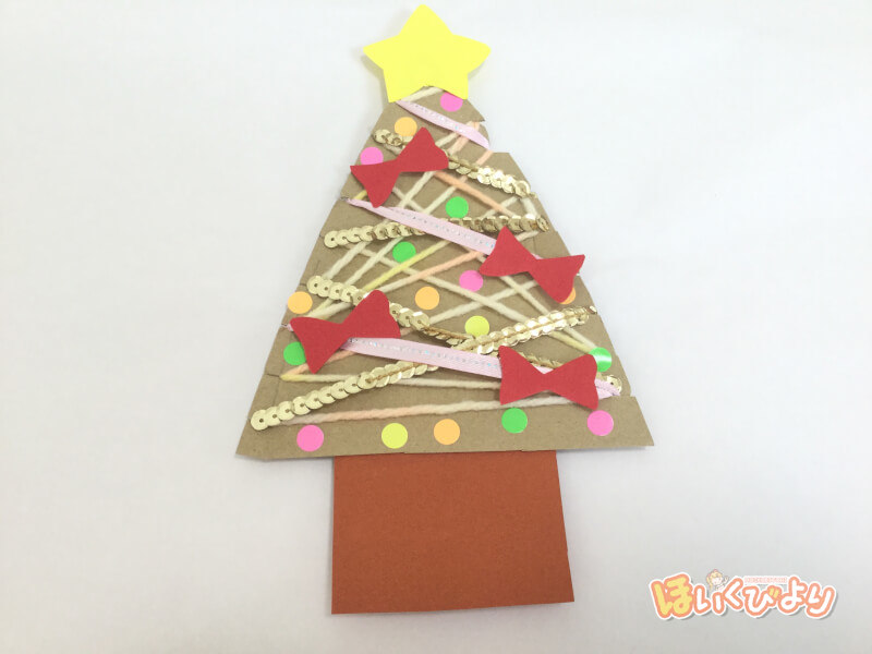 実際に入って遊べるクリスマスツリーハウス製作アイデア男性保育士あつみ先生の保育日誌 おすすめ絵本と制作アイデア