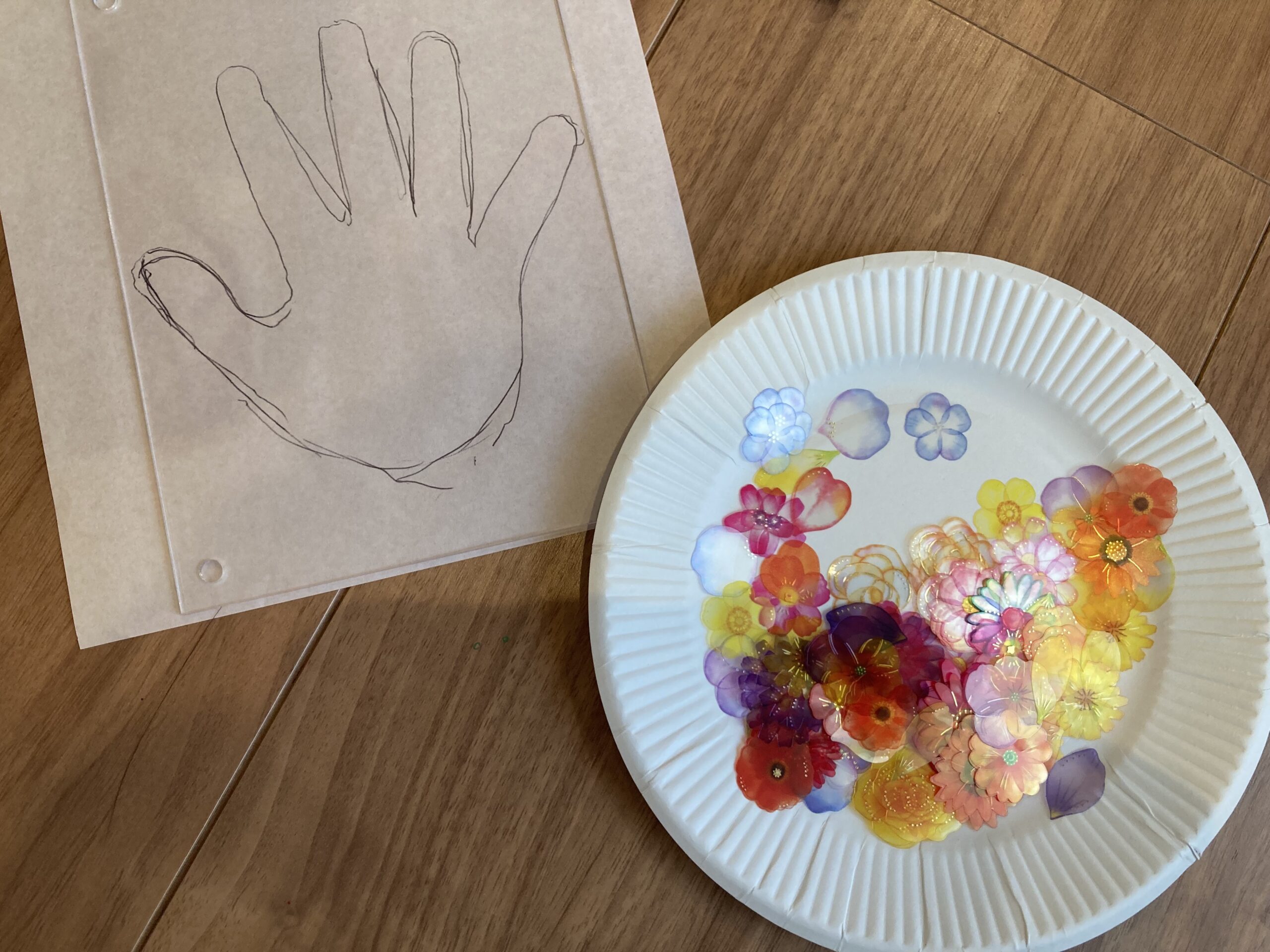 卒園・卒業祝いにも◎ 100均 ハートが華やか「お菓子ブーケ」の作り方ママリ